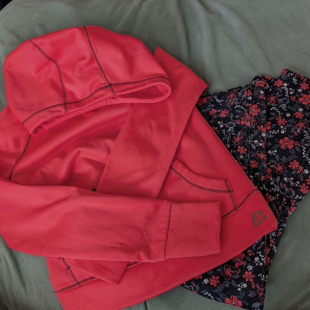 Box#31  ♨️ 5 For $35 ♨️  Coral Hoodie & Floral Super Skinny Jeans